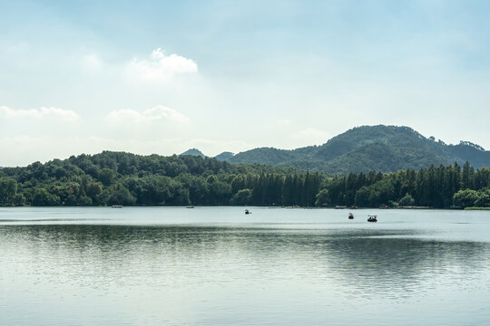 西湖绿水青山自然风景