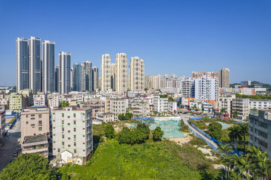 深圳坪山区六和社区城中村