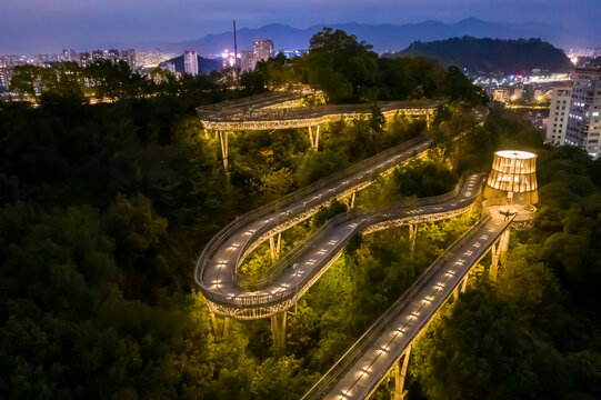 航拍福道福州城市森林步道夜景