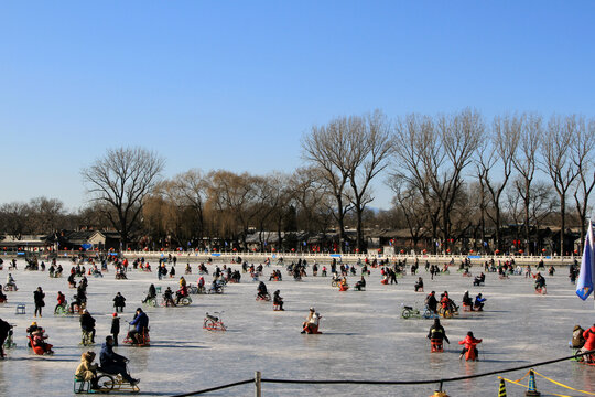 老北京什刹海溜冰场
