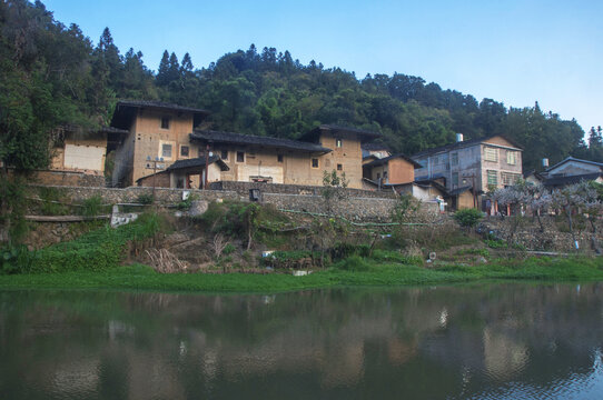 洪坑小溪土楼风景