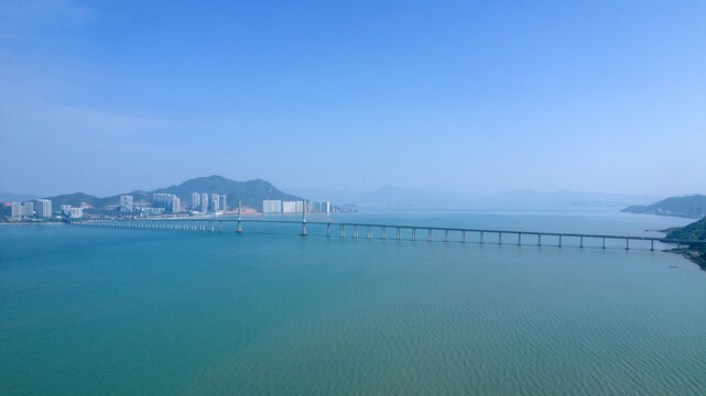 惠州海湾大桥连接两地交通