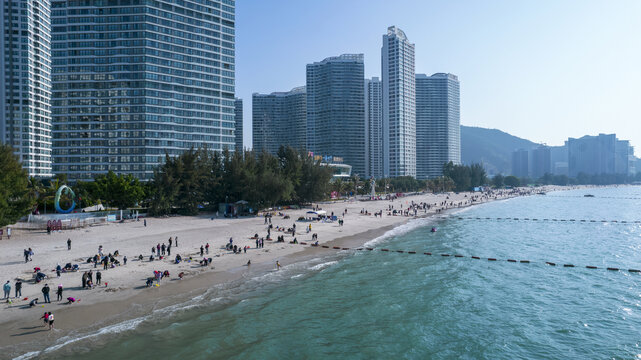 巽寮湾海滩节假日游客