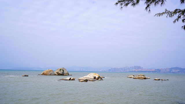 惠州赤砂滨海公园海水石头
