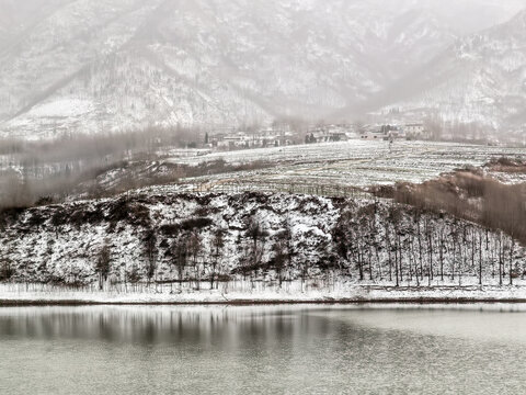 陕西最美的秦岭山下许家沟水库