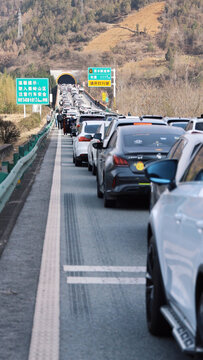 秦岭高速堵车