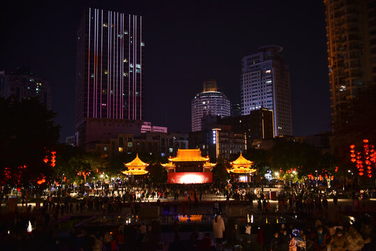 绵阳铁牛广场夜景