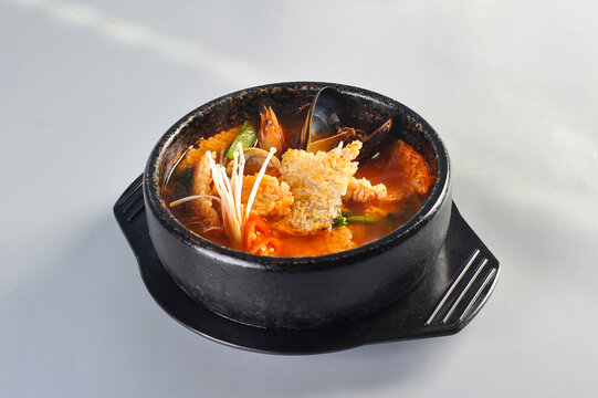 韩式海鲜锅巴汤