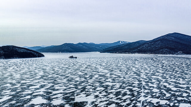 中国吉林市松花湖景区冬季风景