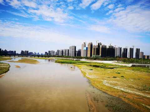 城市河流