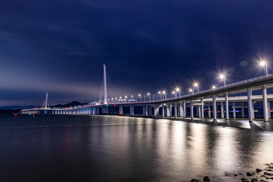 深圳湾跨海公路大桥夜景
