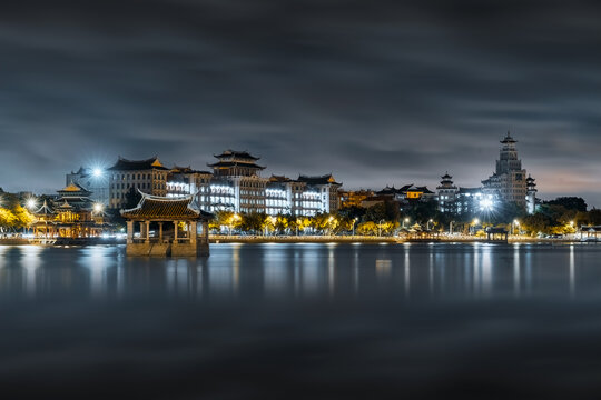 厦门集美学村龙舟池夜景