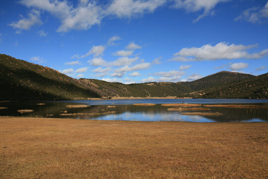 四川湖景