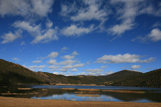 四川湖景