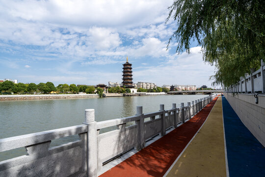 江苏泰州城市街景