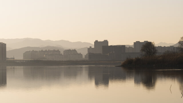 杭州市南湖清晨生态环境