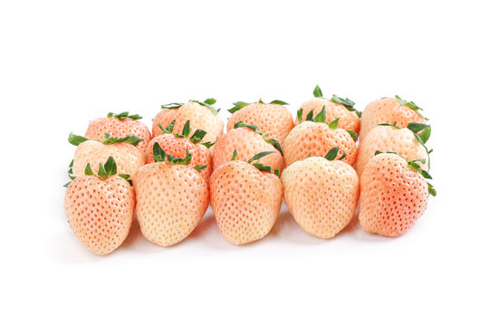 白底上的奶油白草莓