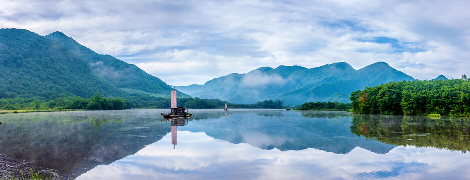 中国湖北神农架大九湖全景风光