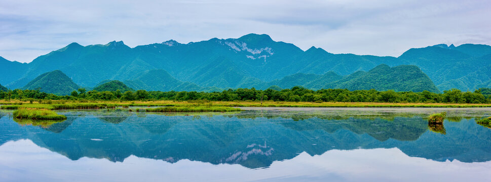 中国湖北神农架大九湖全景风光