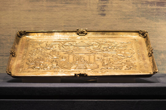 19世纪银锤揲八仙纹长方茶盘