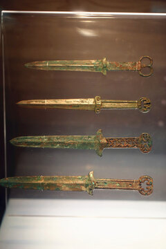 春秋时期青铜短剑