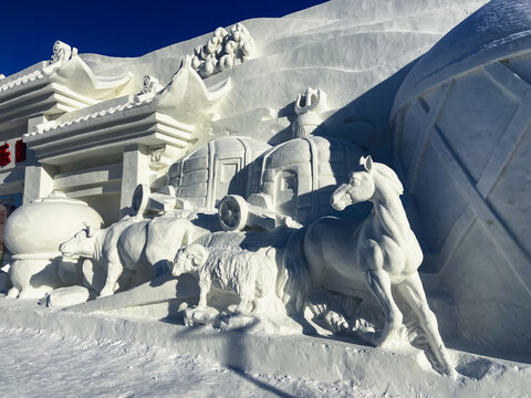 蒙古族元素雪雕