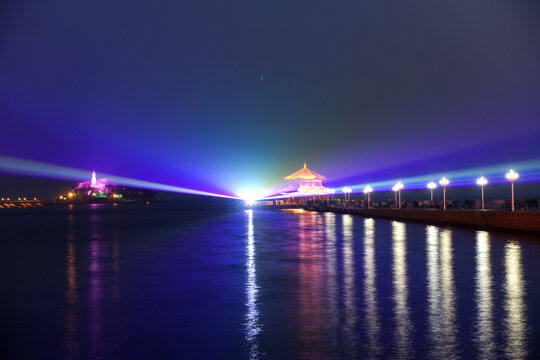 青岛栈桥夜景