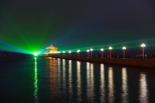 青岛栈桥夜景