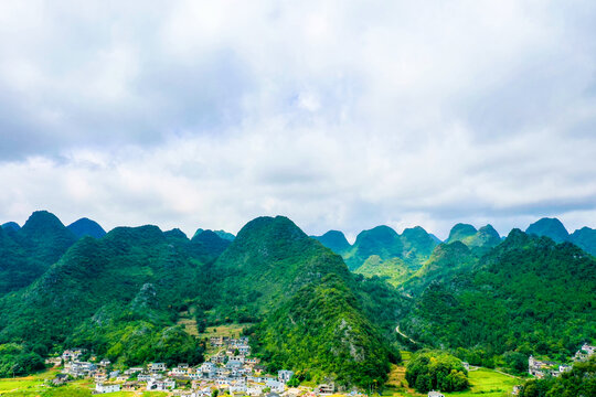 贵州十万大山