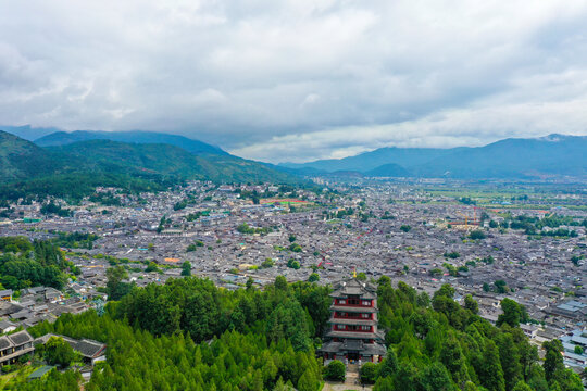 俯瞰丽江古城