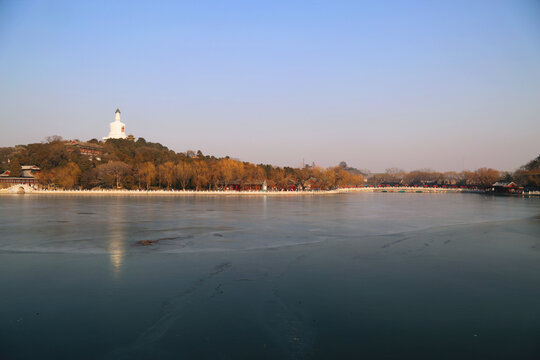 北京北海公园美丽风光