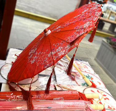 红伞