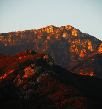 大山夕照