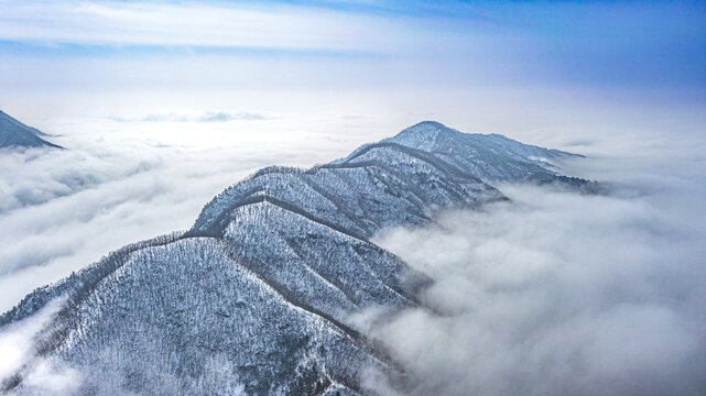 山西运城历山雪后云海飘渺美如