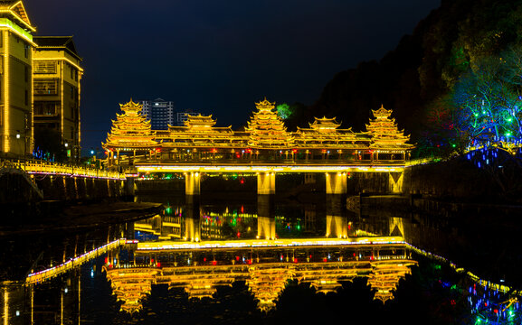 湖南通道县城风雨桥美丽夜景