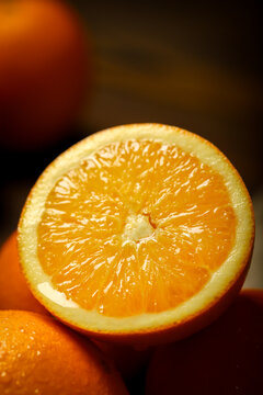 橙子切开特写图片