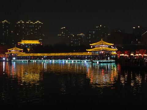 彩霞亭夜景