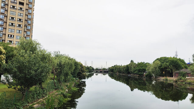 河边风景