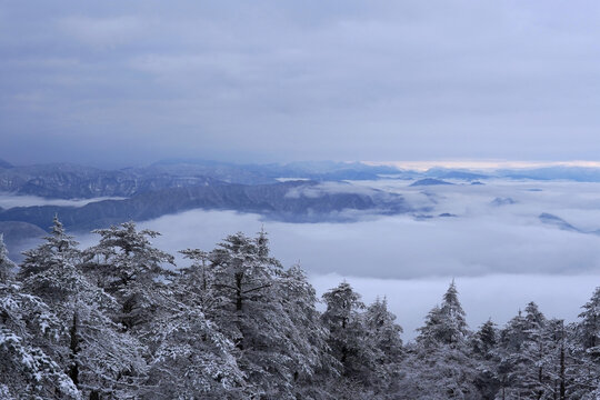 峨眉山