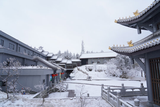 峨眉山