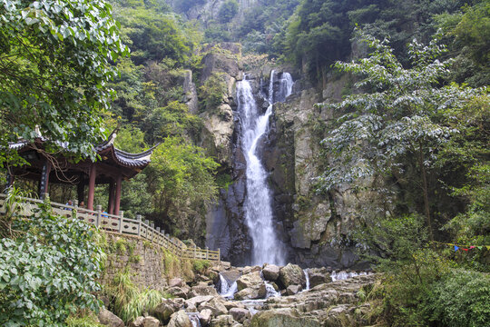 宁波奉化溪口雪窦山三隐潭