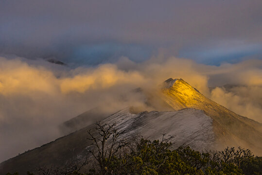 云顶雪峰