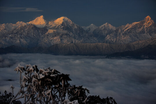 牛背山