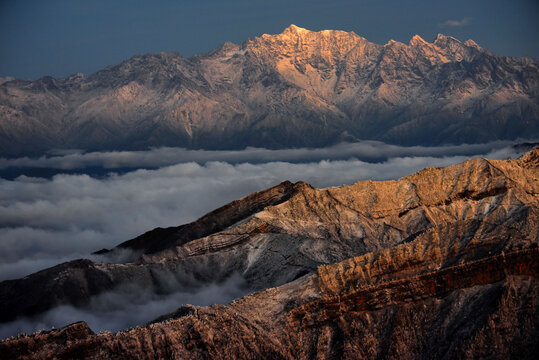 牛背山