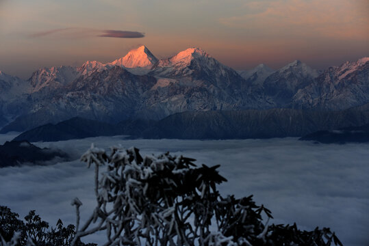 牛背山