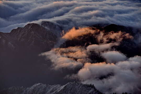 牛背山