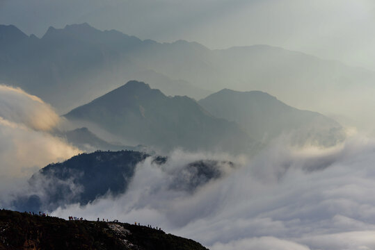 牛背山