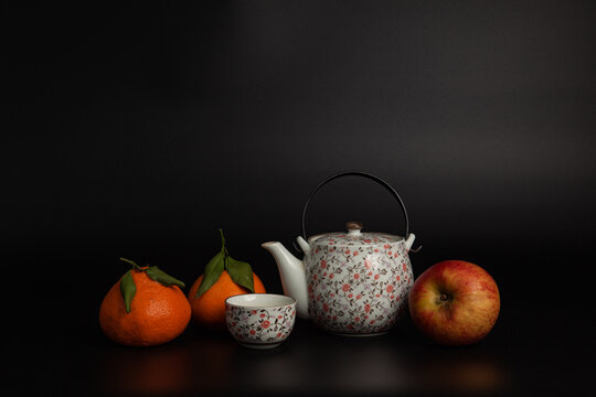 茶具与水果