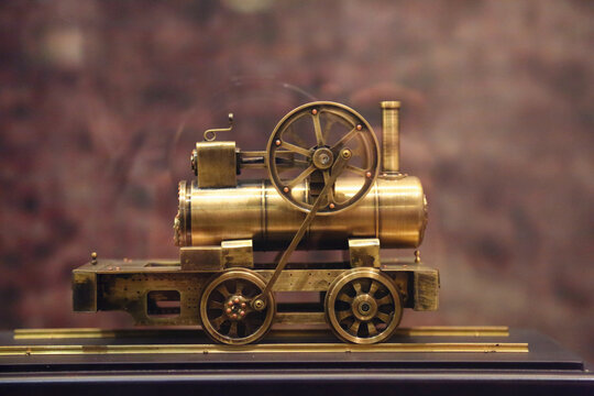 中国制造的第一台蒸汽机车模型