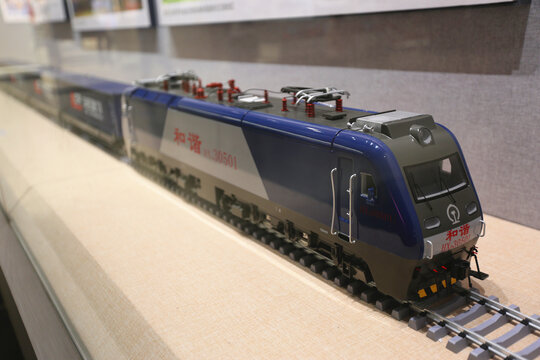HXD3型电力机车模型